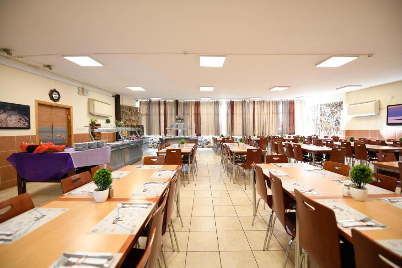 Hi - Arad Hostel Eksteriør billede